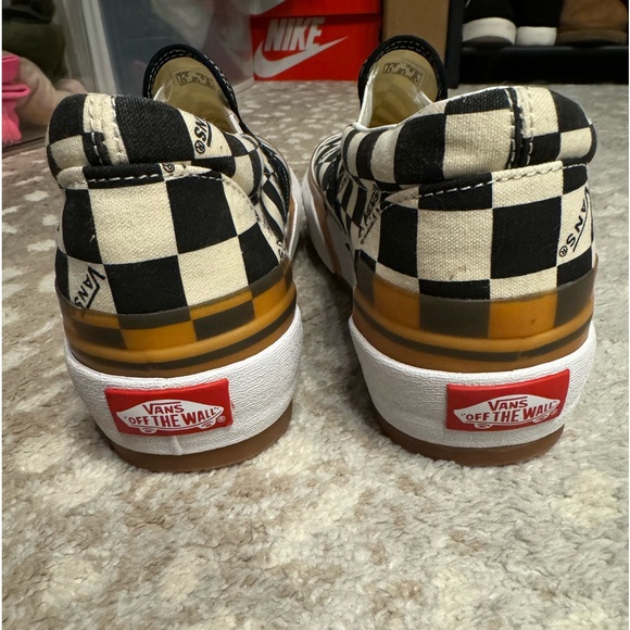 Vans checkerboard stacked platform slip on - Picture 4 of 9